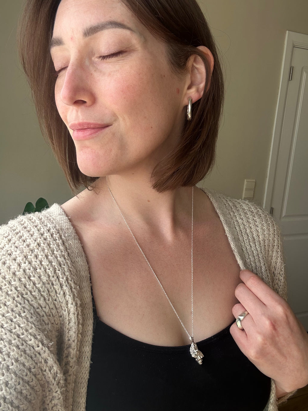 The seashell charm