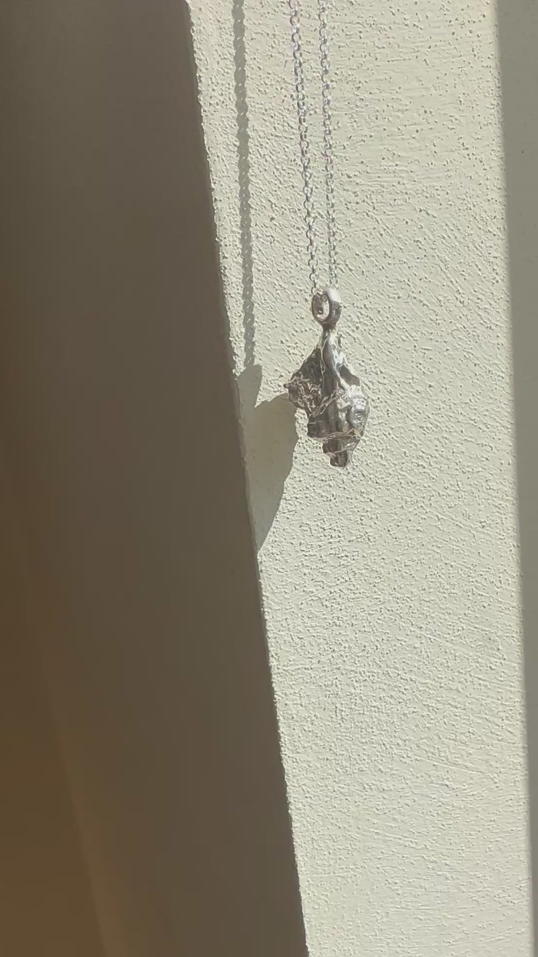 The seashell charm